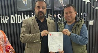 Aydın Didim'de iş insanı Gürcan Zorlu MHP'ye katıldı