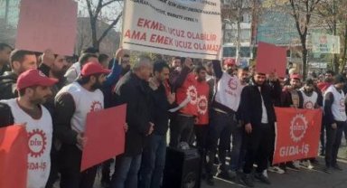 Bingöl'de fırın çalışanlarından 'düşük maaş' eylemi