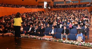 Bursa Büyükşehir'den eğitimcilere özel konferans