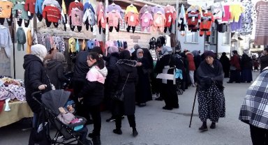 Bursa Yenişehir'de 'Karıştır Pazarı' hep revaçta