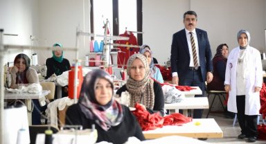 Bursa Yıldırım'da kadınlar kooperatifleşerek üretiyor