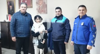Cüzdan kaybeden üniversitelinin imdadına Büyükşehir yetişti