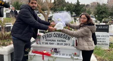 Ferdi Özbeğen unutulmadı