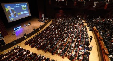 Gençlere başarının sırrını anlattı