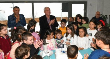 İzmir Karabağlar'da 'Nasreddin Hoca' 1 yaşında