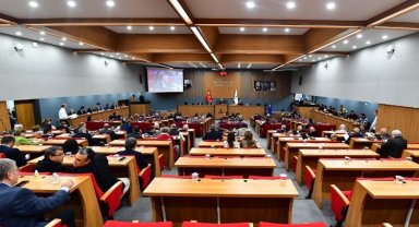 İzmir'de suya indirim