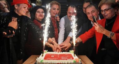 İzmitliler unutulmaz yılbaşı gecesi yaşadı