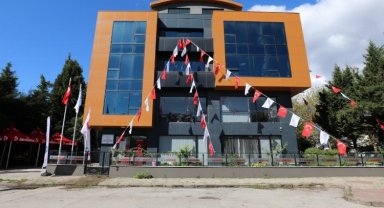 İzmit'te gençlerin 'umut kapısı' oldu