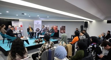 Kayseri Talas'ta kitap sohbetleri tam gaz