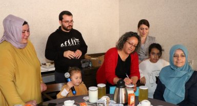 Kocaeli'de 'Mayalama Atölyesi' mutlu ediyor