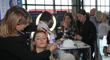 Kocaeli'de 'Usta Eller Buluşuyor Mesleki Eğitim' fuarı başladı