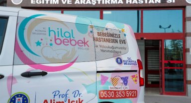 Kütahya'ya 'Hilal Bebek Taksi' geldi