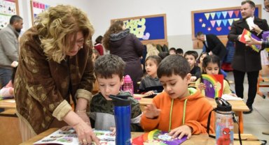 Manisa'da öğrencilerin karne sevinci ikiye katlandı