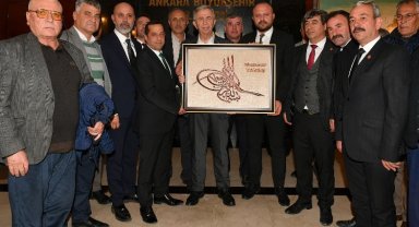 Mansur Yavaş Başkentli muhtarları dinliyor