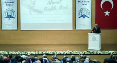 MEB eski bakanı Tevfik İleri'yi andı