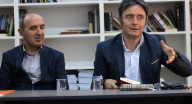 Nevzat Sazak'tan gençlere önemli tavsiye