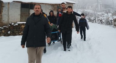 Umke ekipleri 90 yaşındaki hasta için seferber oldu