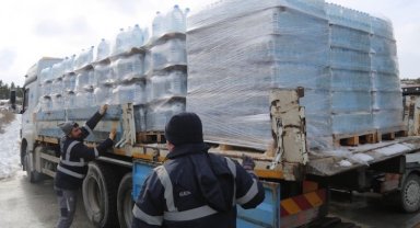 Afet bölgesine halk ekmek ve kalabak sevkiyatı