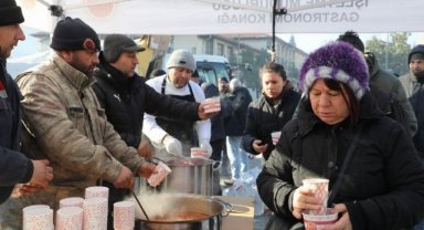 Afyon'dan 20 bin depremzedeye günlük sıcak yemek