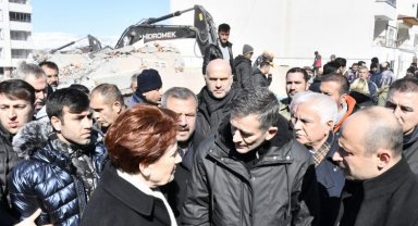 Akşener depremzedelerin sıkıntılarını dinledi