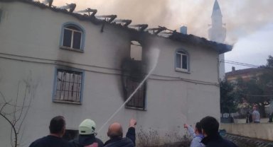 Bilecik'te camide çıkan yangın korkuttu