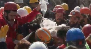 Bir mucize de Gaziantep'ten! 81 saat sonra...