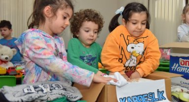 Bursa Yıldırımlı minik kalplerden kardeşlerine destek