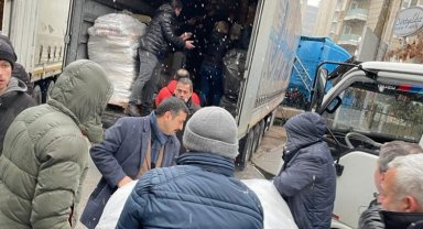 Bursa'da İYİ Parti'nin yardım tırı yola çıktı