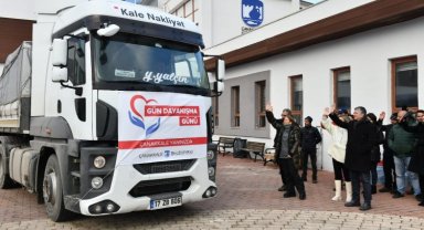 Çanakkale yardım tırları Elbistan'da