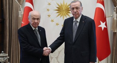 Cumhurbaşkanı Erdoğan, Bahçeli'yi Külliye'de kabul etti