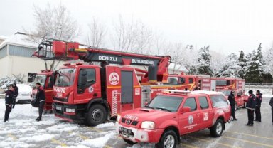 Denizli ekipleri deprem bölgesine doğru yola çıktı