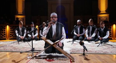 Depremde hayatını kaybedenler Konya'da dualarla anıldı