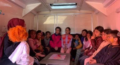Gaziantep'in gezici kütüphaneleri çocuklarla buluşuyor