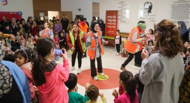 Gaziantep'te depremzede çocuklara motivasyon