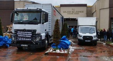 Gölcük'ten 62 saatte 25 tır yola çıktı