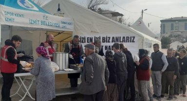 İzmit ikinci aşevini Pazarcık'ta kurdu