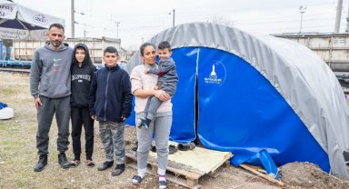 Kahramanmaraş'ta 142 sobalı çadır kuruldu