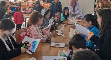 Kayseri Büyükşehir'den depremzede çocuklara moral