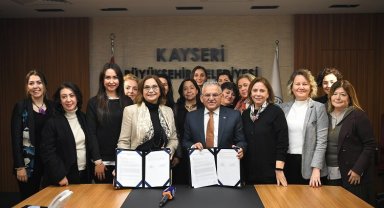 Kayseri'de kadın girişimcilerle 'büyük' protokol