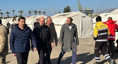 Konya depremzedelerin yaralarını sarıyor