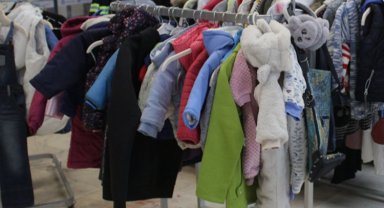 Kütahya'da 'Hilal Market' depremzedelerin yanında