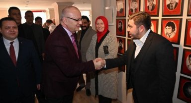 Manisa'da Başkan Ergün'den MHP'ye ziyaret