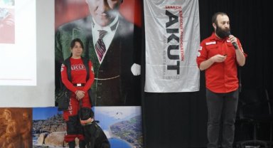 Milas'ta belediye ve AKUT'tan 'deprem' semineri