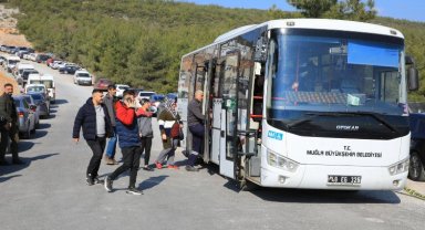 Muğla Büyükşehir depremzedeleri ücretsiz taşıyor