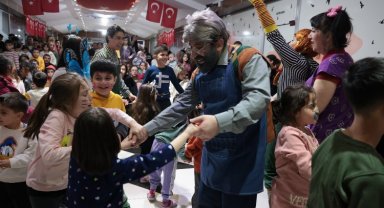 Nevşehir'de depremzede çocuklara moral