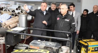 Rize deprem bölgesine çadır üretimini sürdürüyor