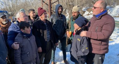 Sivas Malatya'da depremzedeleri yalnız bırakmıyor