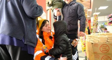 Terminalde depremzedeler için "Karşılama Masası"