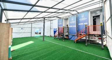 TIR'lar depremzedeler için duşa dönüştü