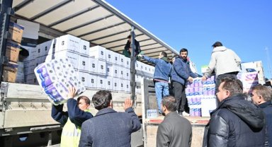 Yardım tırları bölgeye ulaşıyor